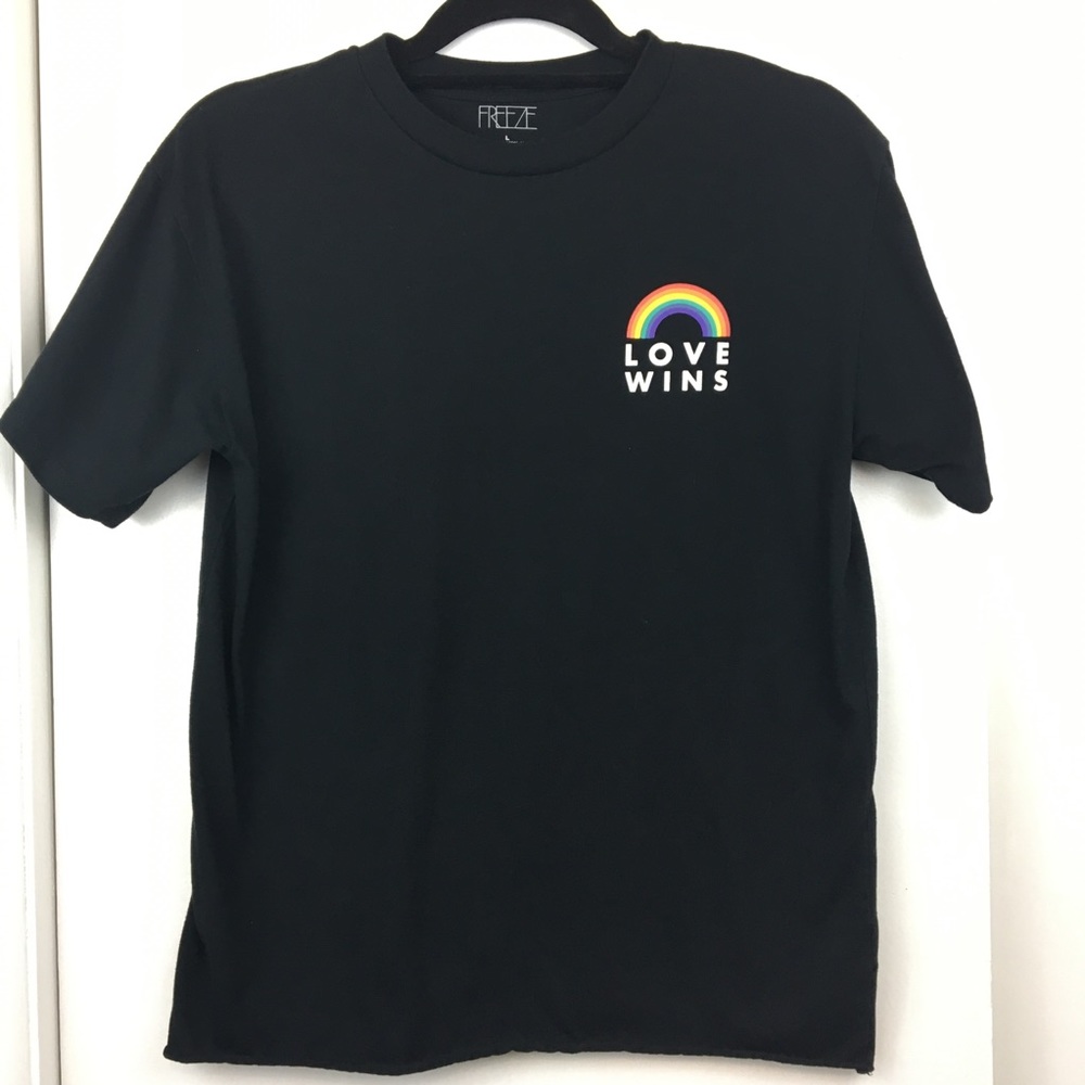 LGBTQ+ Pride Black T-Shirt Size Large by Freeze